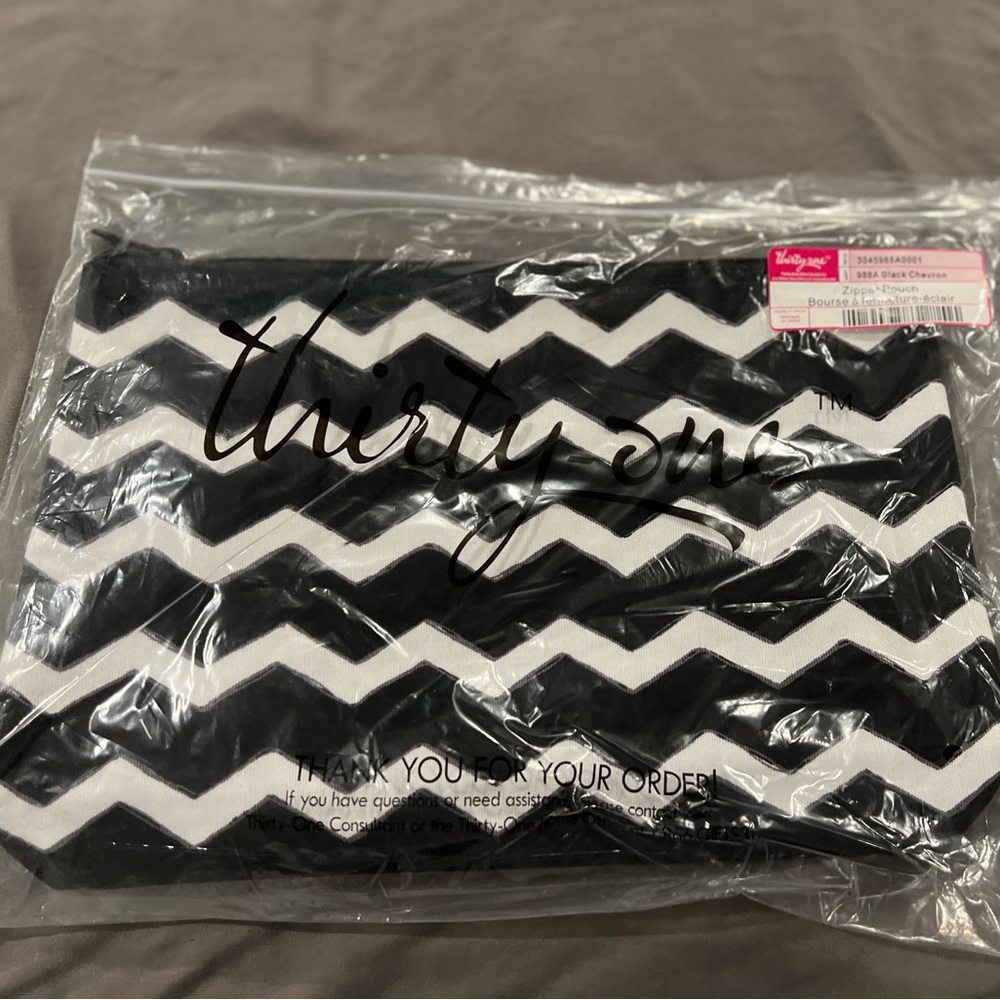 Thirty one zipper pouch brand new